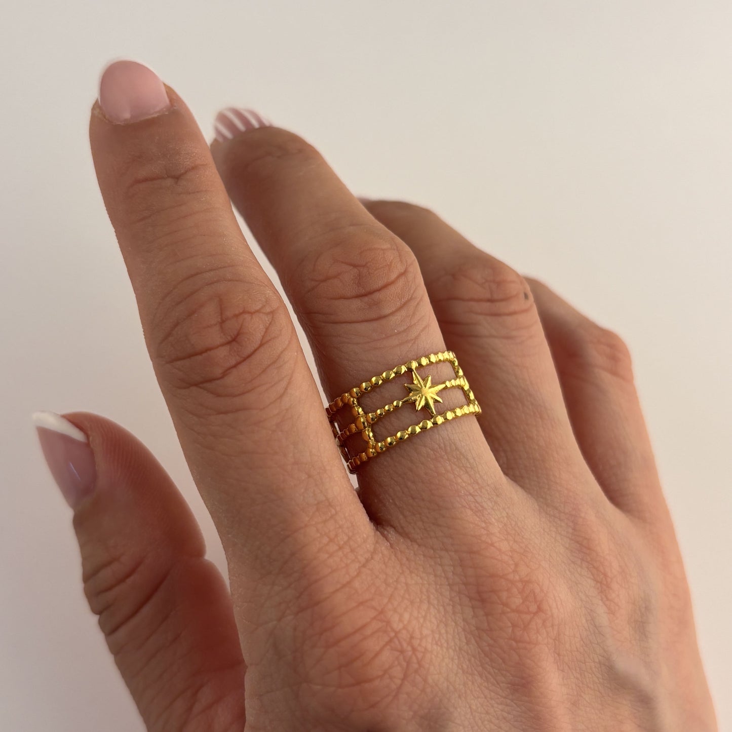 Anillo acero inoxidable ajustable triple destello