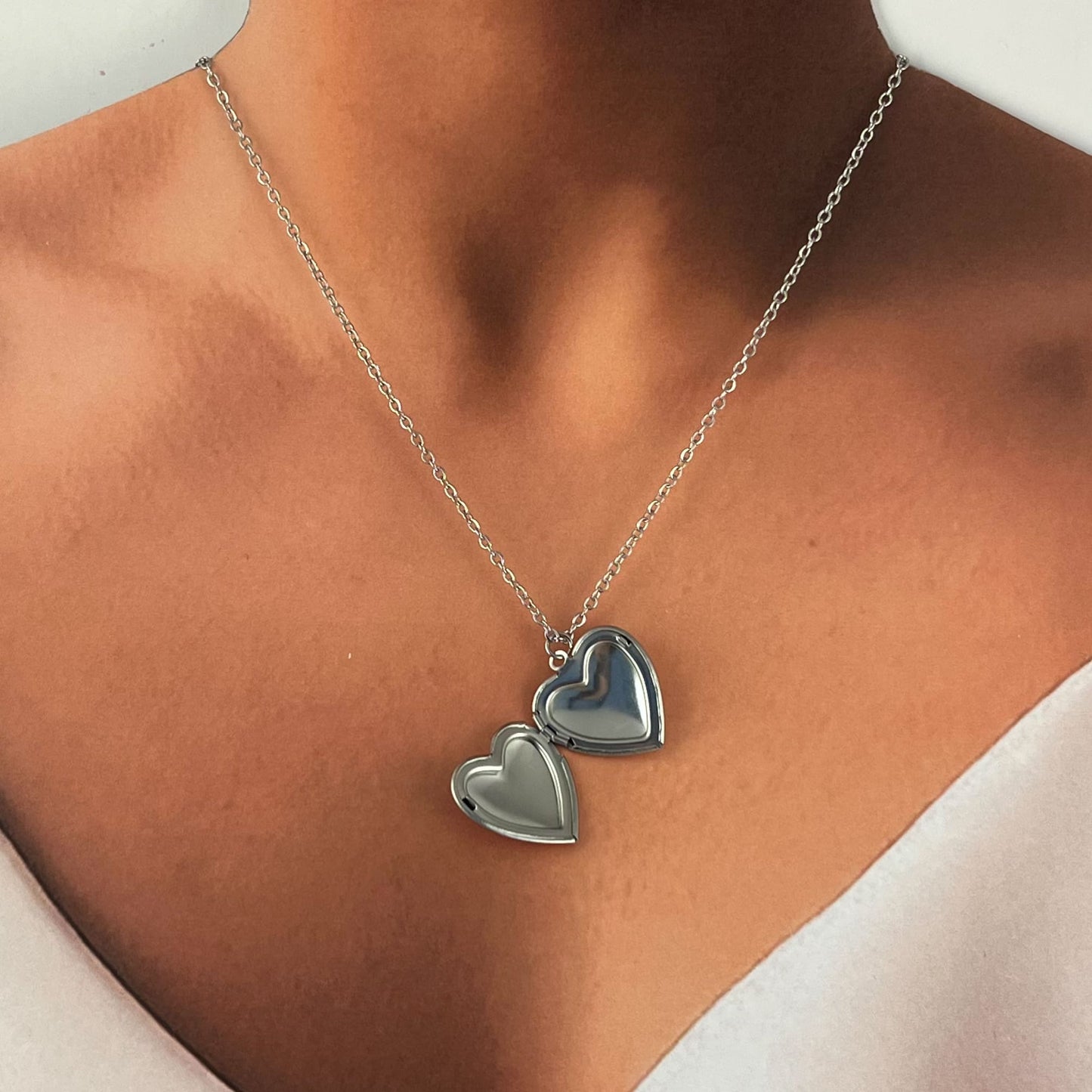 Collar relicario corazón liso acero inoxidable