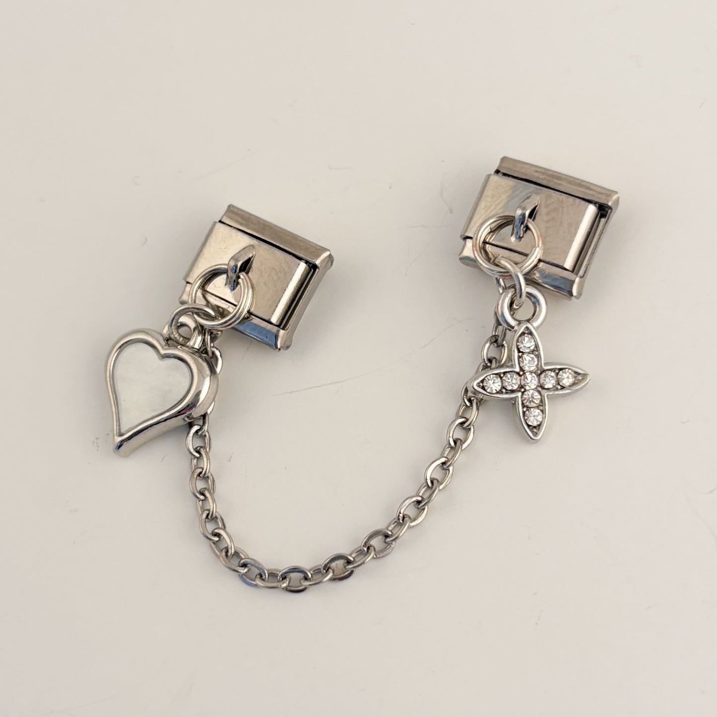 Charm doble con cadena para pulsera italiana plateado corazon madre perla y trebol con cristal