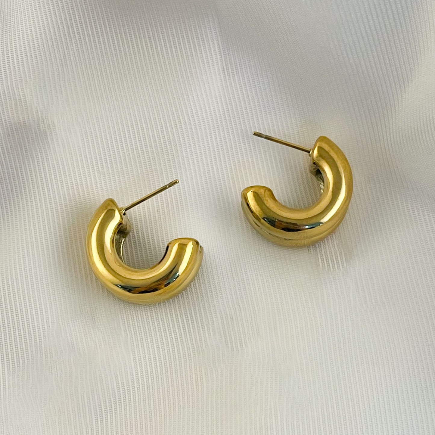 Semi arracadas chunky acero inoxidable doble fila dorado
