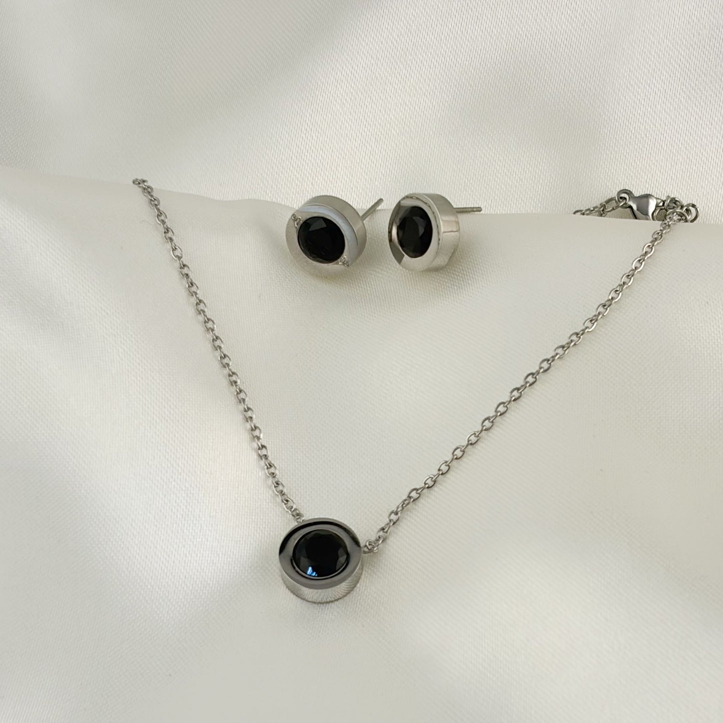 Set arete y collar acero inoxidable círculo onix negro