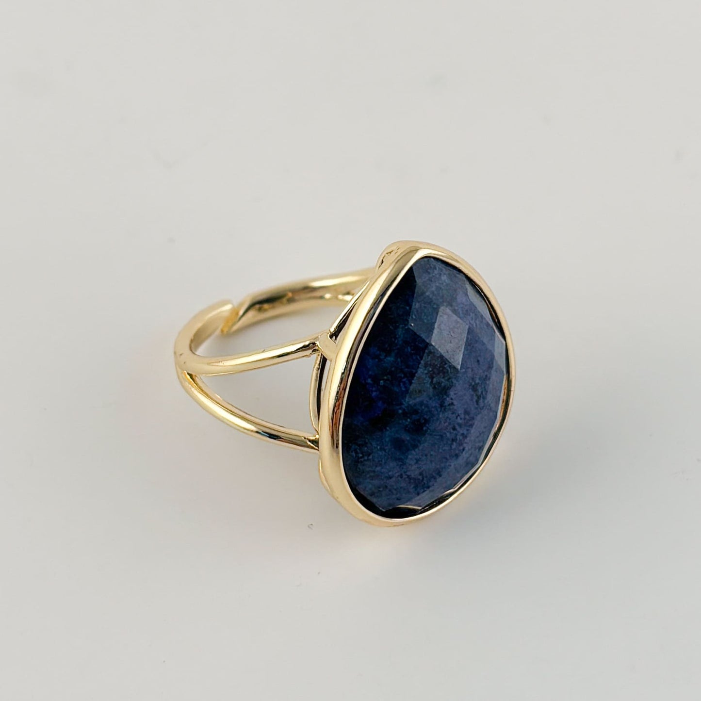Anillo piedra natural lapizlázuli chapa de oro ajustable