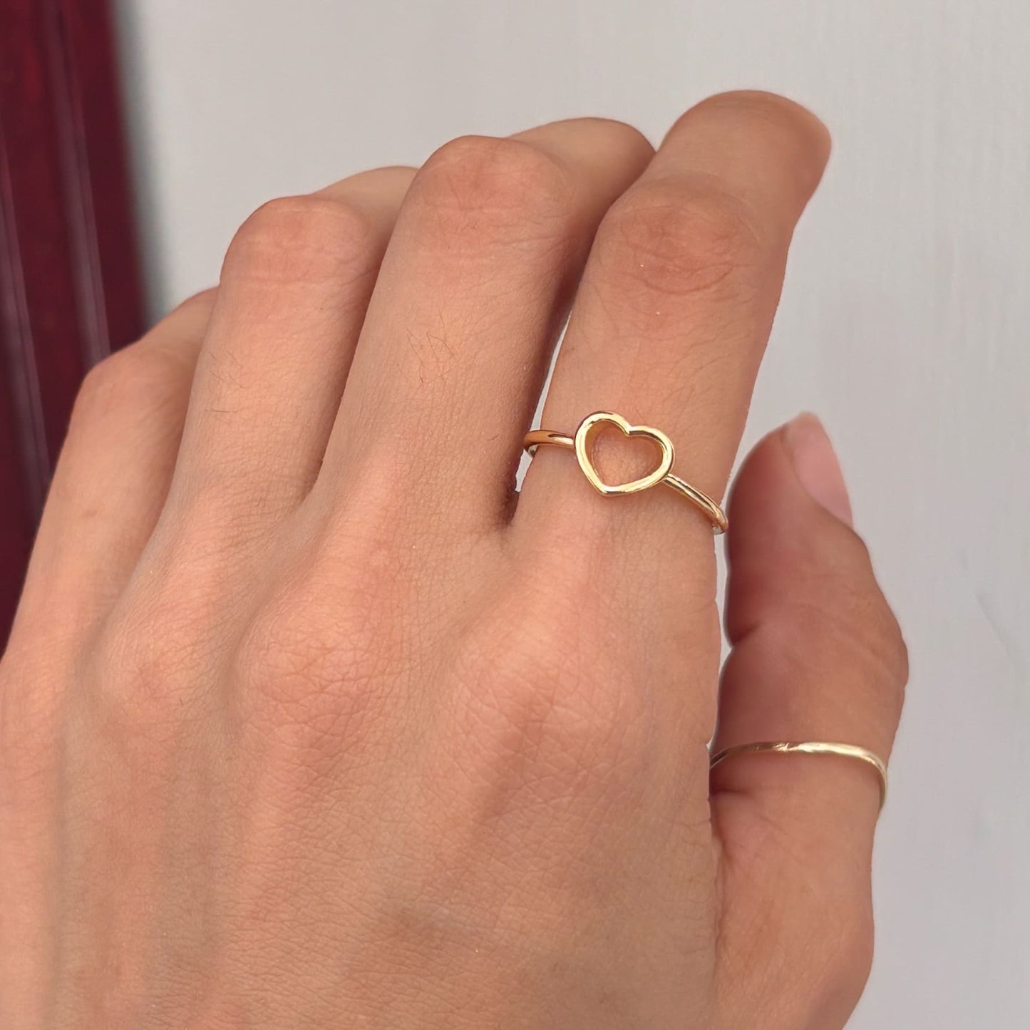Anillo corazón contorno chapa de oro ajustable