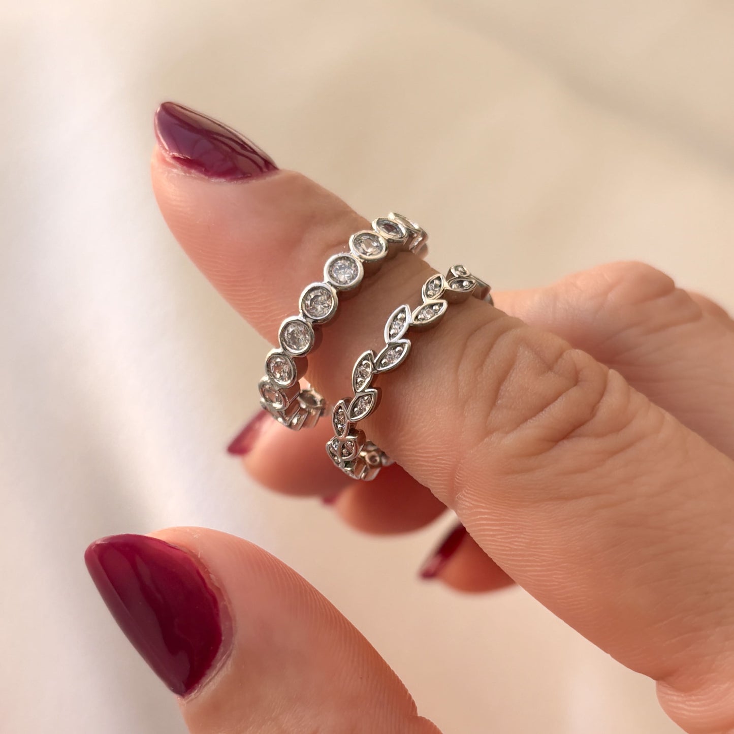 Anillo churumbela plateada circulos