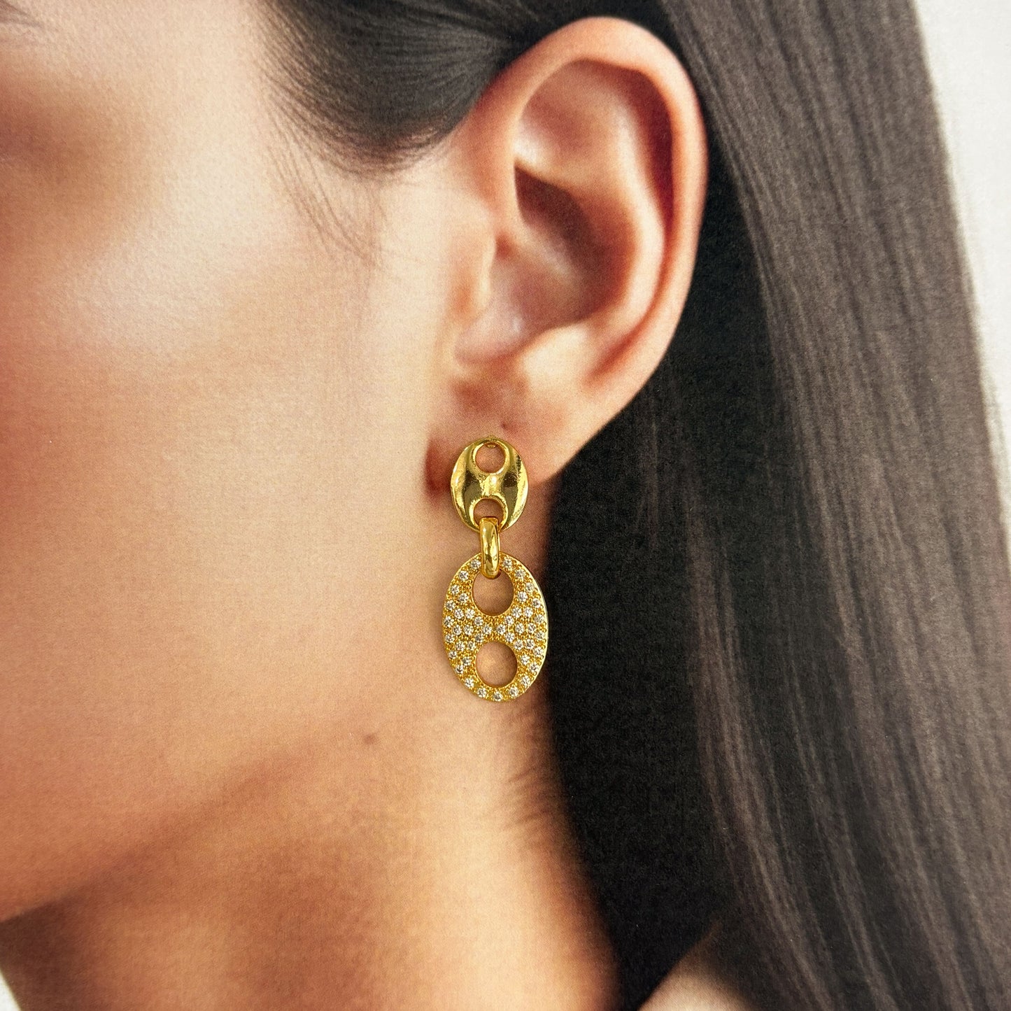 Aretes eslabón ovalado zirconias chapa de oro