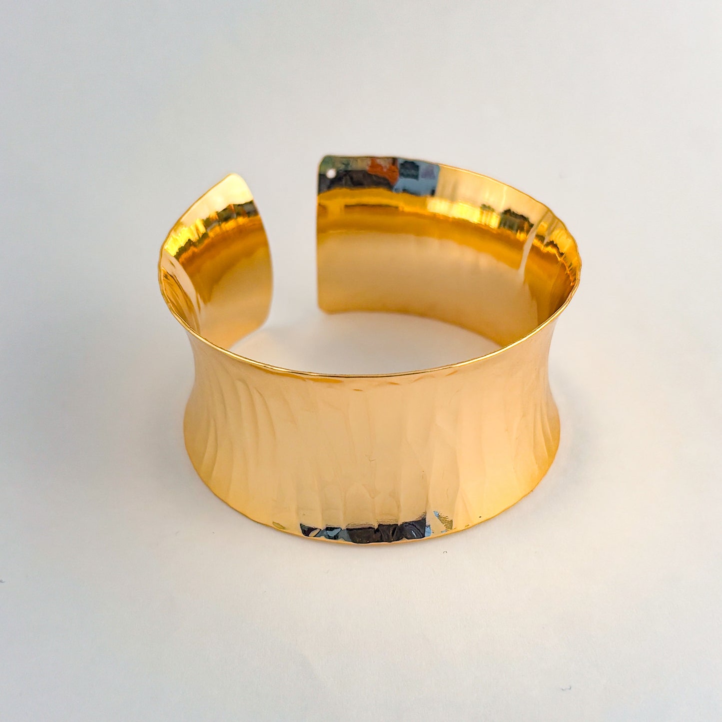 Brazalete grueso cóncavo chapa de oro
