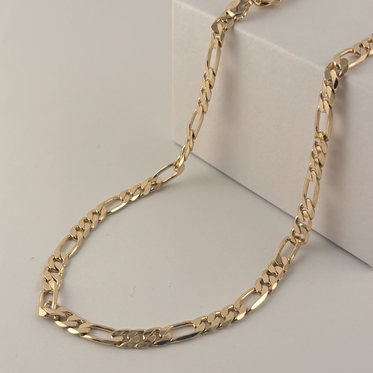 Cadena chapa de oro eslabó tres por uno diferentes medidas