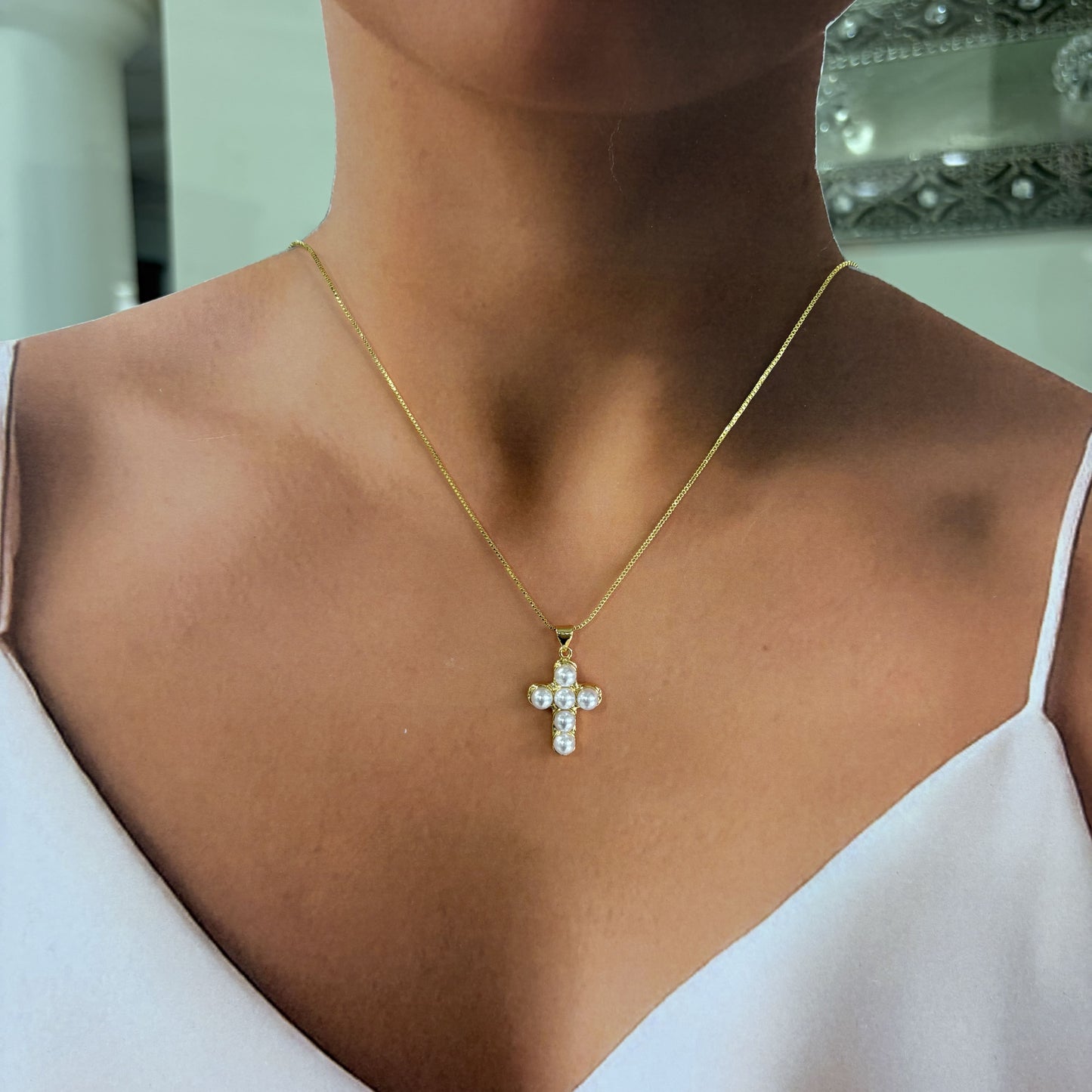 Collar dije cruz perlas chapa de oro diferentes tamaños