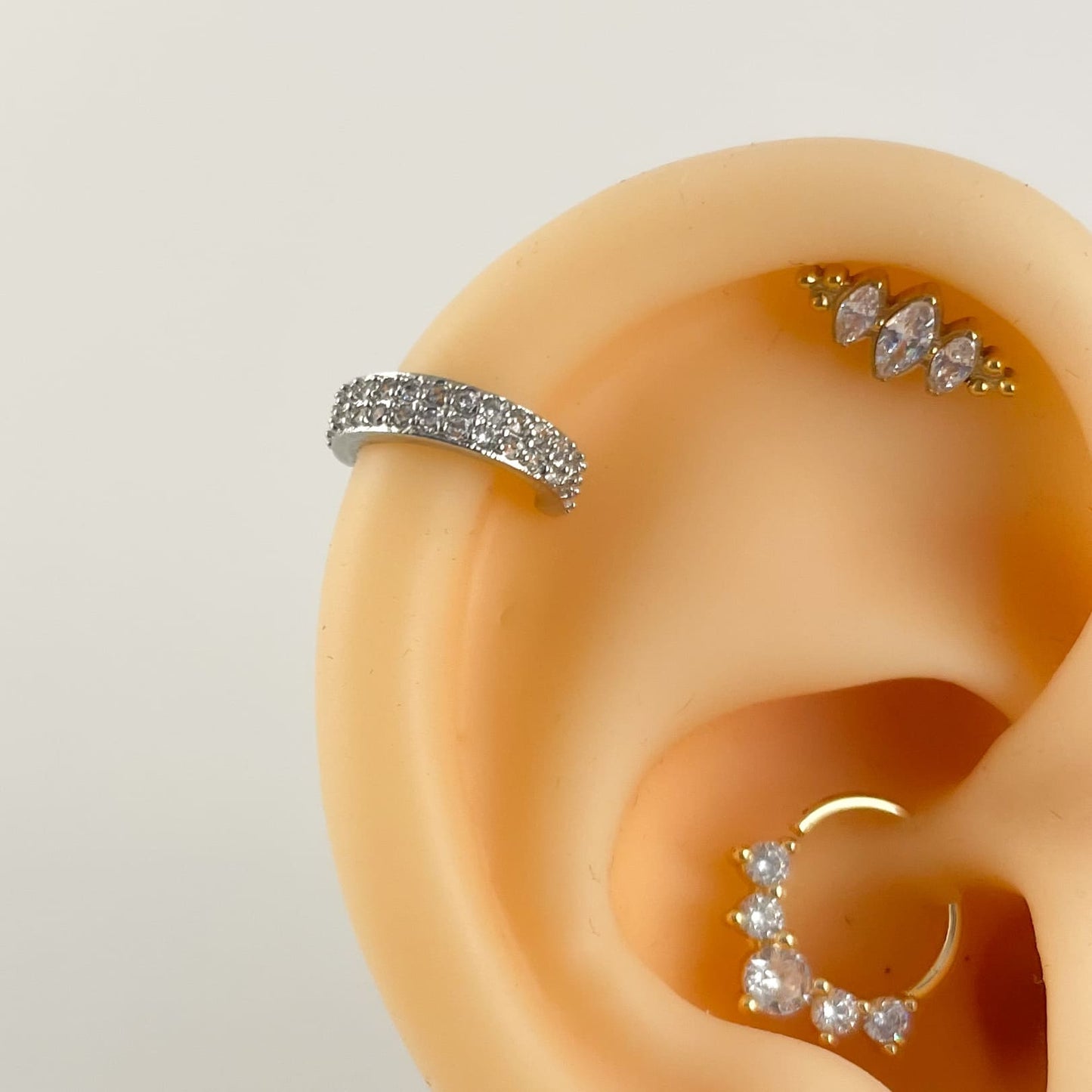 Piercing chapa de oro argolla mini zirconias