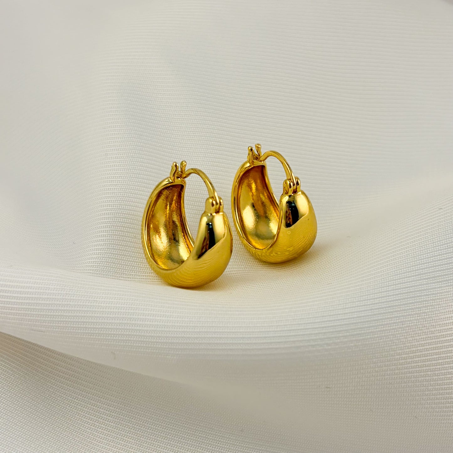 Arracadas chapa de oro canasta lisa 2 cm