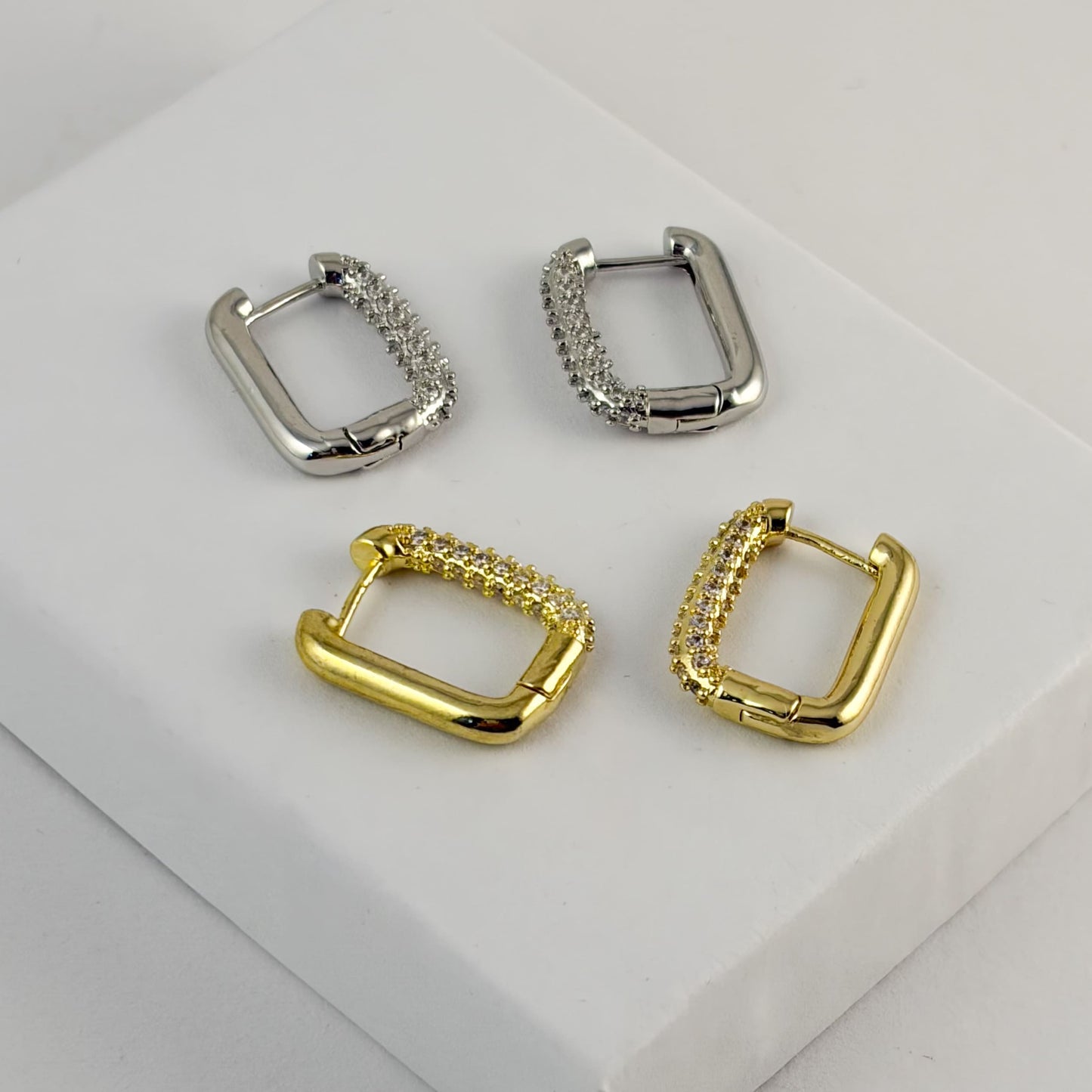 Arracadas cuadradas zirconias chapa de oro