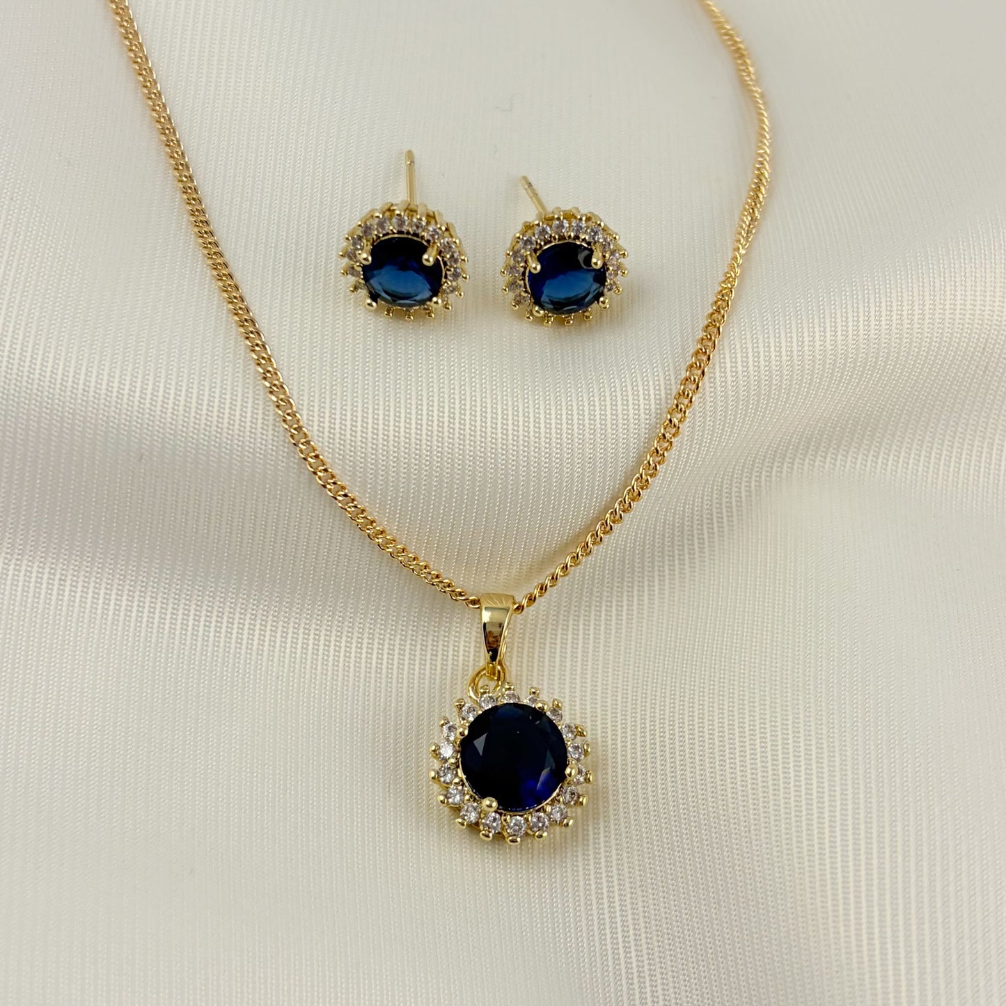 Set aretes y collar cristal azul zirconias chapa de oro