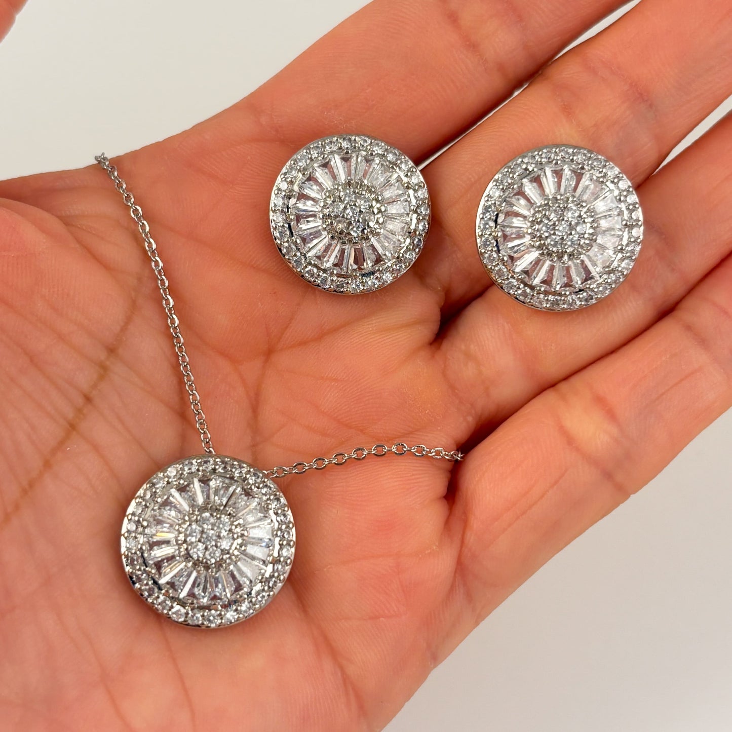 Set aretes collar plateado zirconias círculo baguettes baño de oro