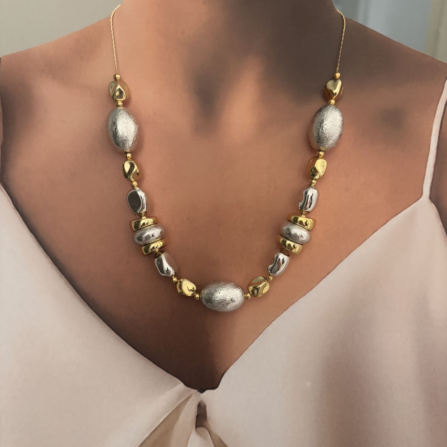 Collar chapa de oro bicolor piedra mate grande