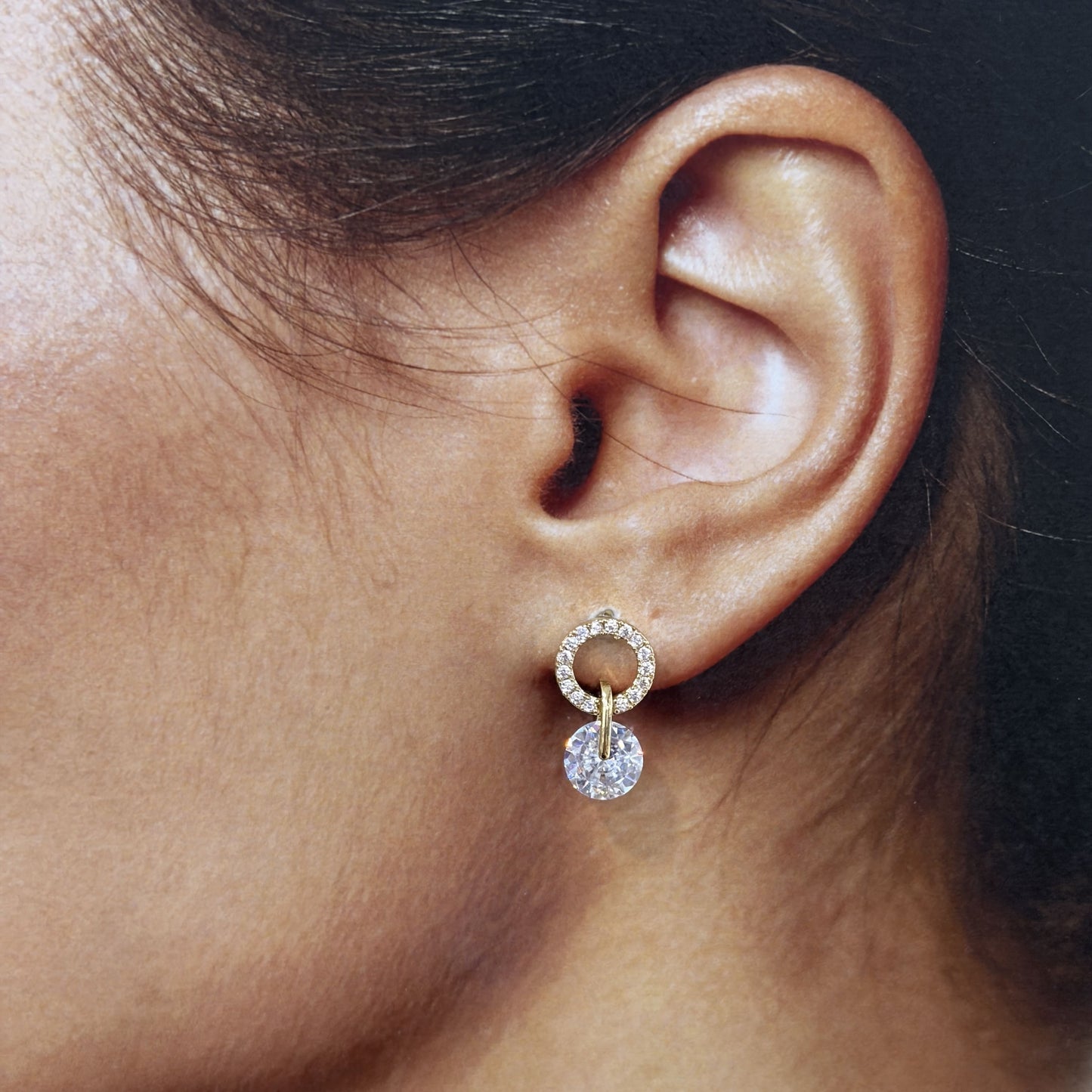 Arete pegado aro cristal colgante baño de oro