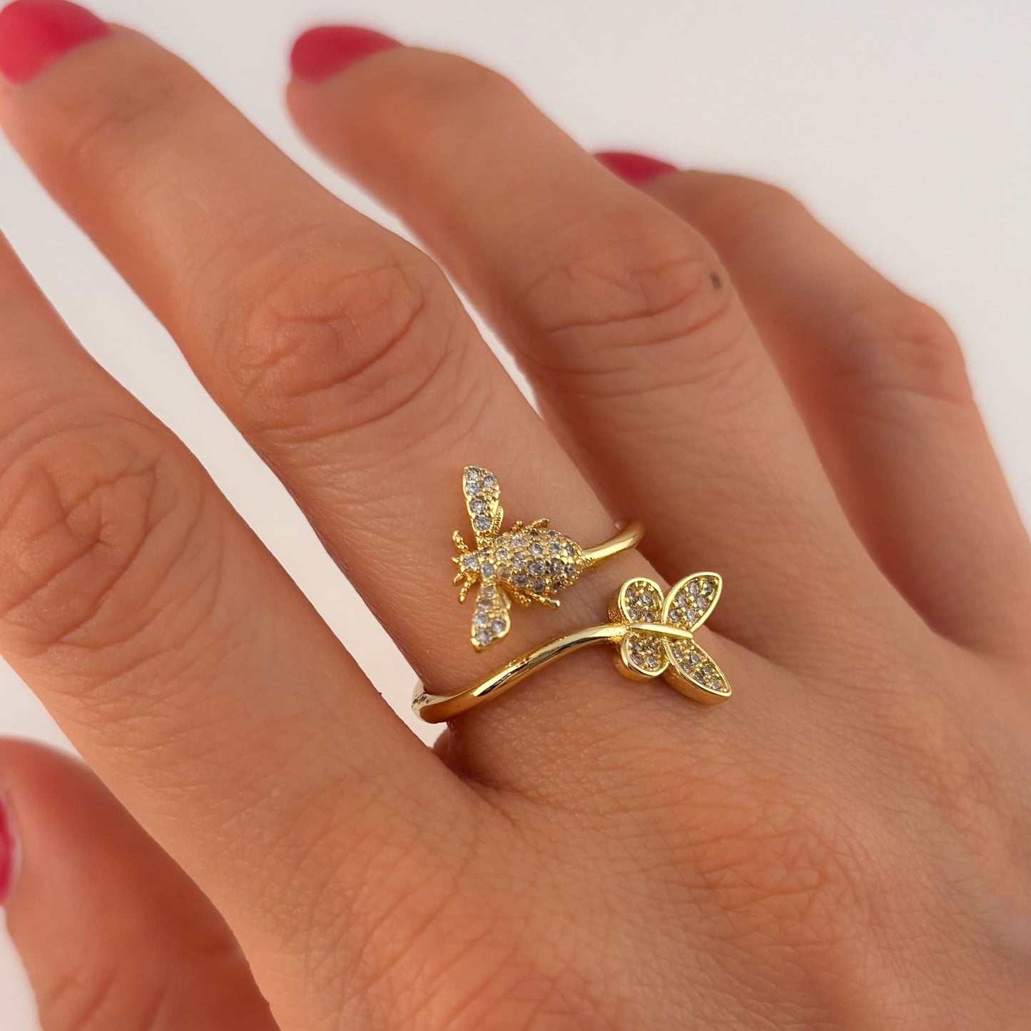 Anillo ajustable chapa de oro abeja mariposa zirconias