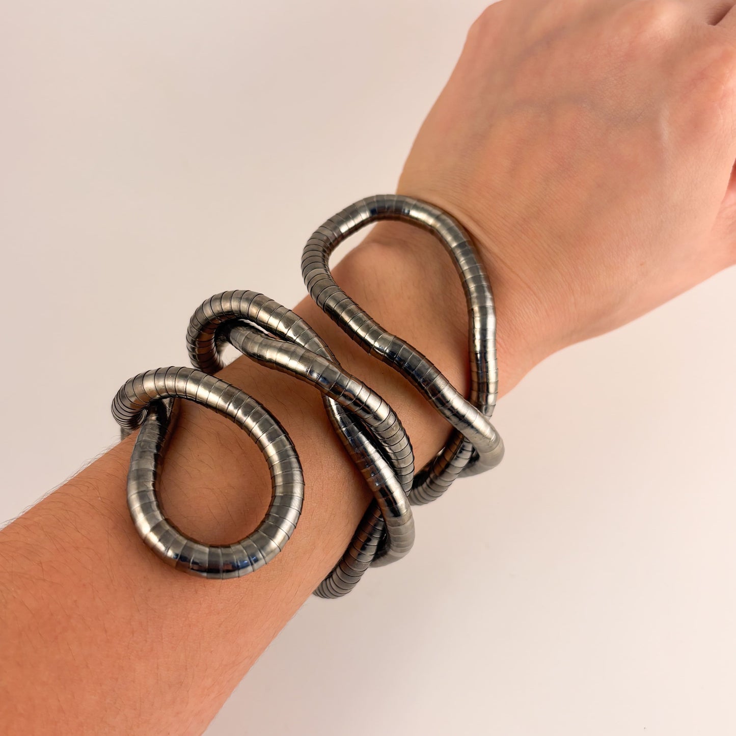 Collar pulsera flexible enrrollable chapa de oro