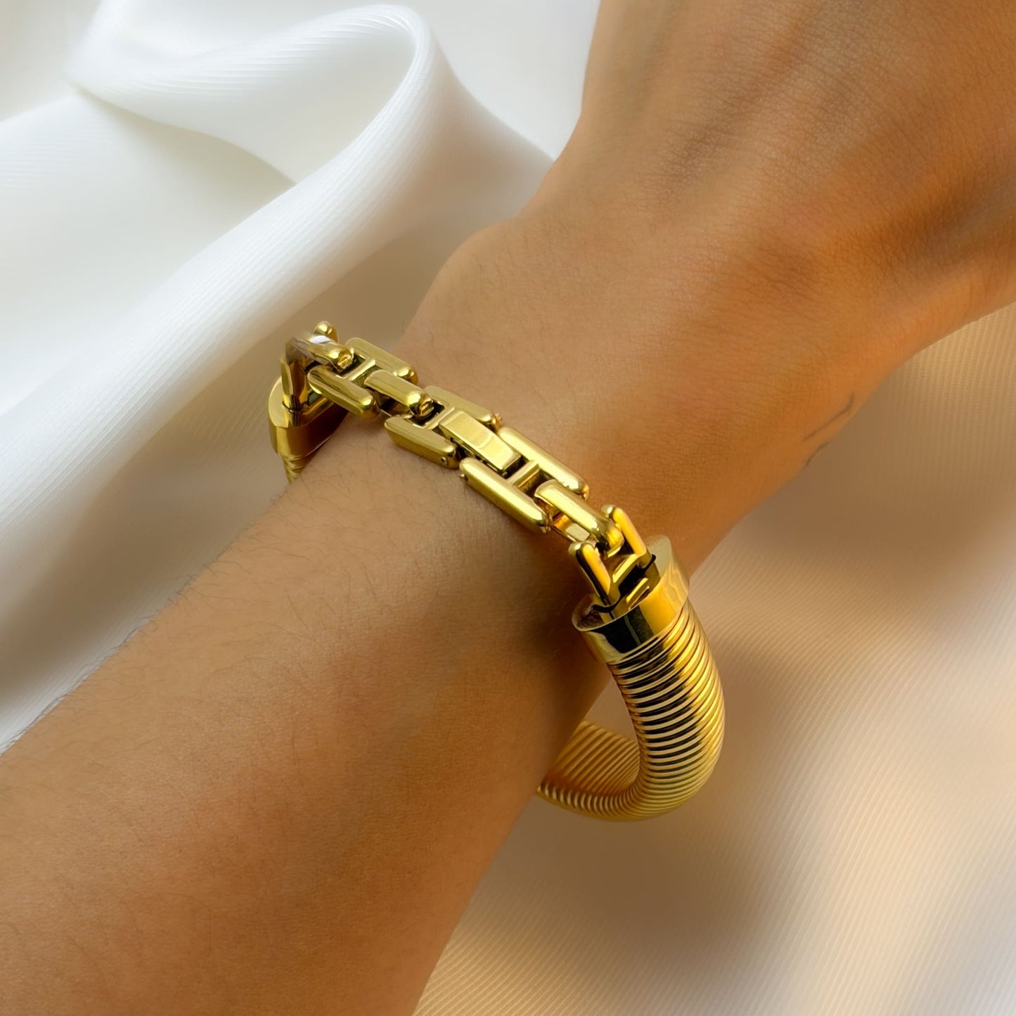 Pulsera orguga eslabón cadena acero premium 18 cm