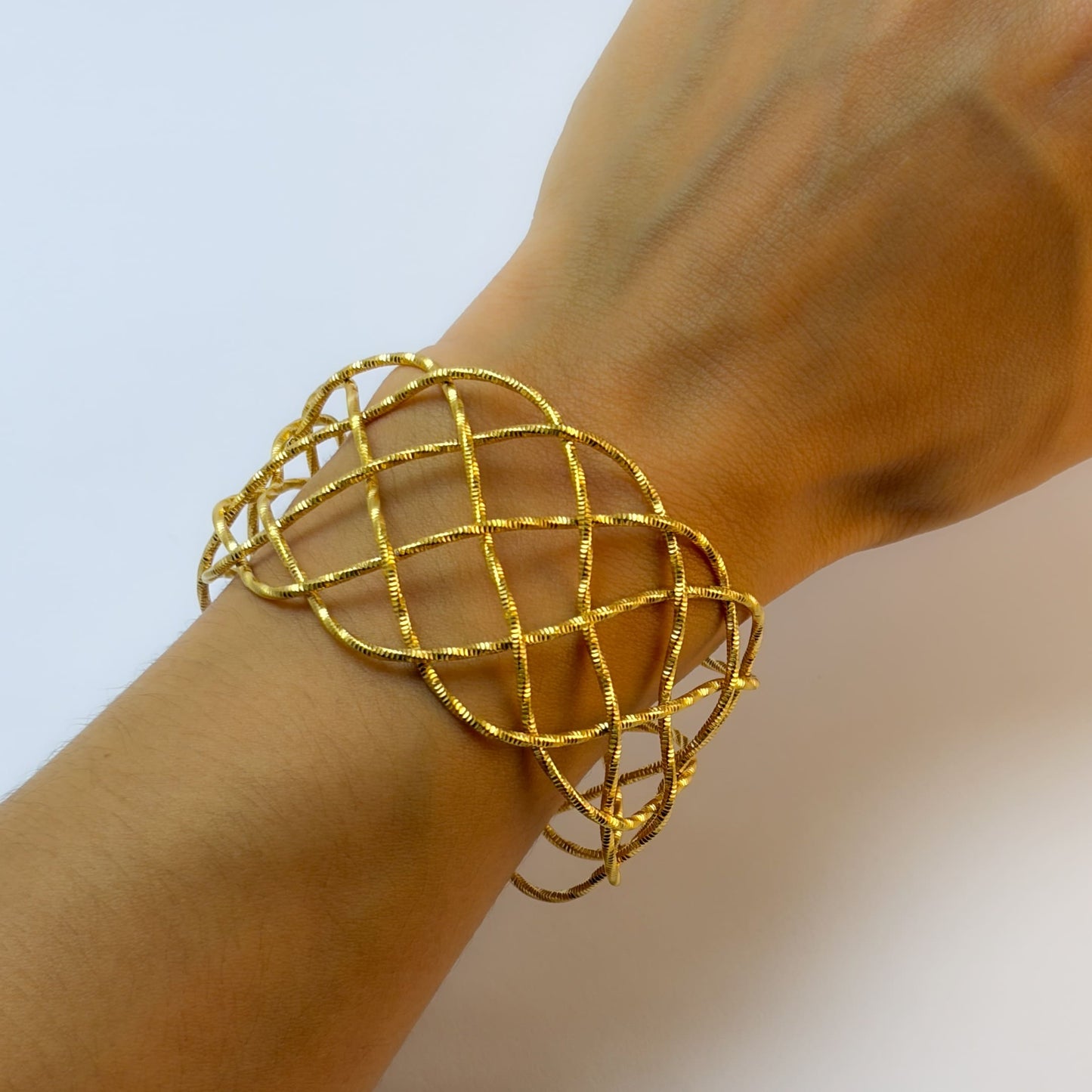 Brazalete grueso red diamantado acero premium dorado