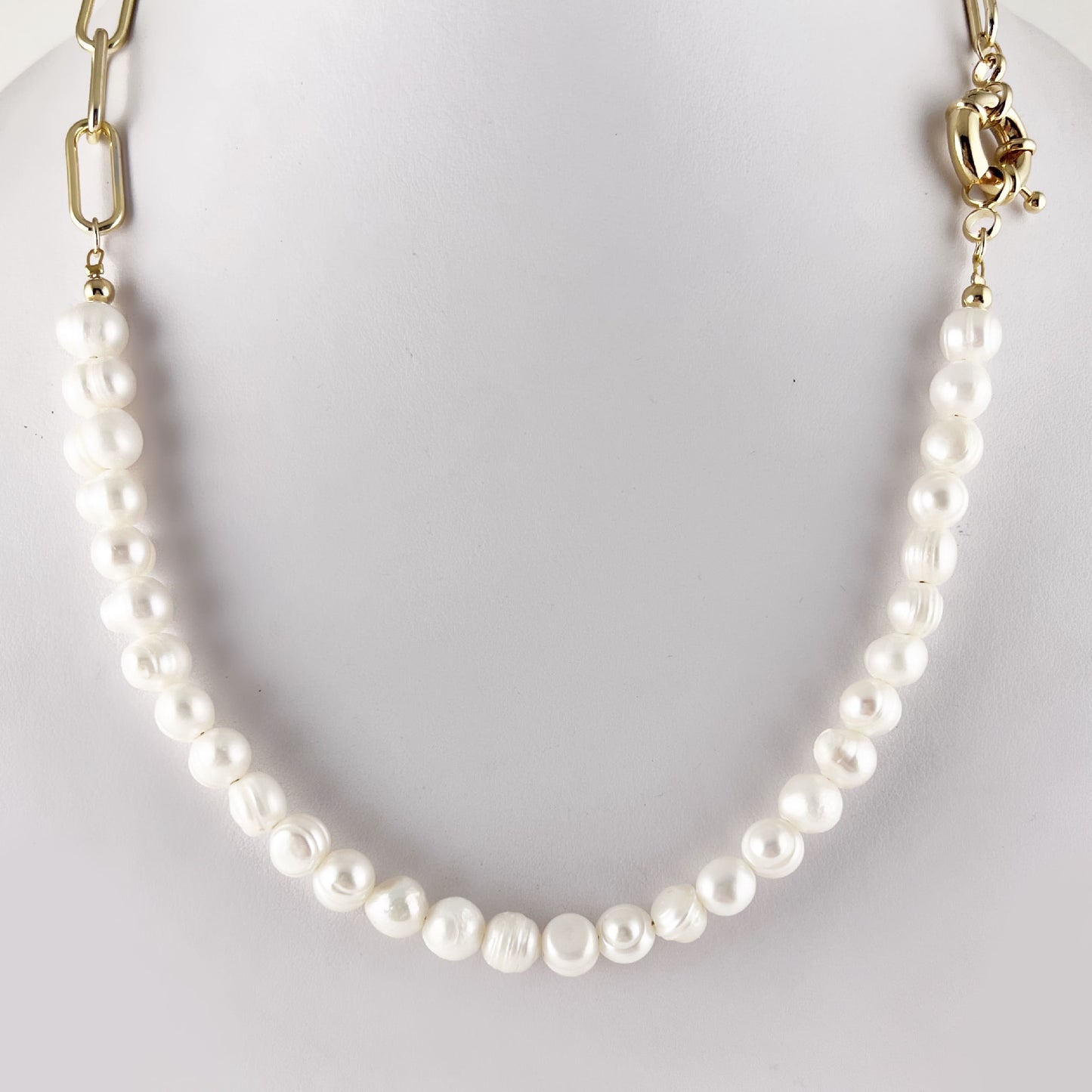 Collar mitad cadena y perla natural broche marino chapa de oro