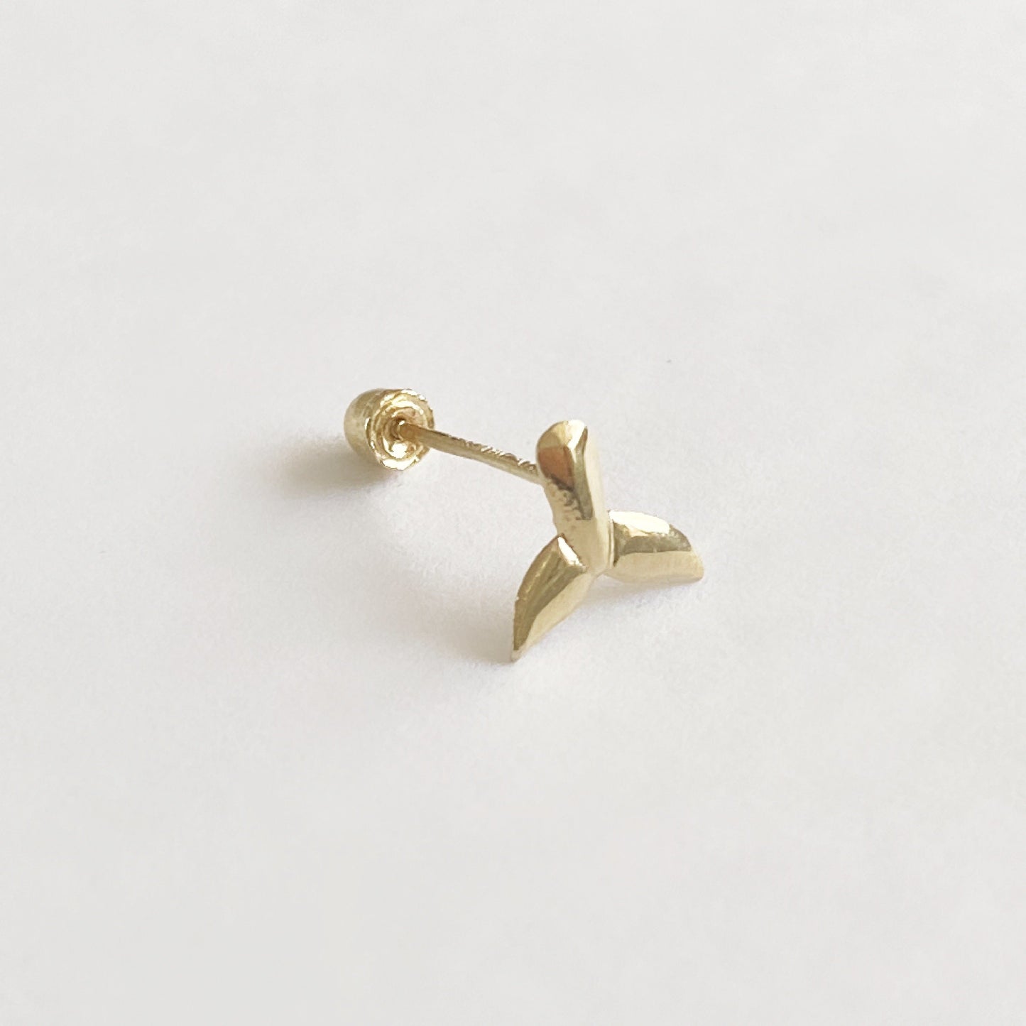Piercing colita de ballena oro 10k