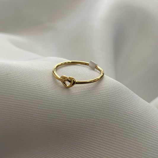 Anillo acero inoxidable delgado nudo corazón #7