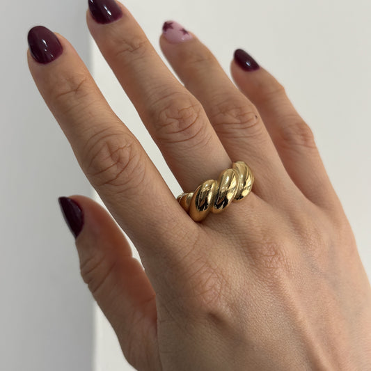 Anillo acero inoxidable dorado grueso trenzado