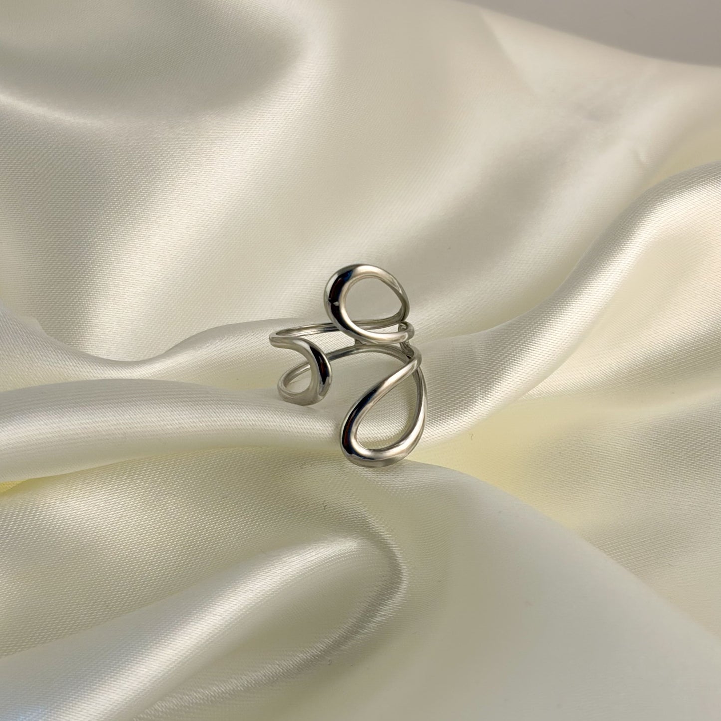 Anillo acero inoxidable ajustable pétalos