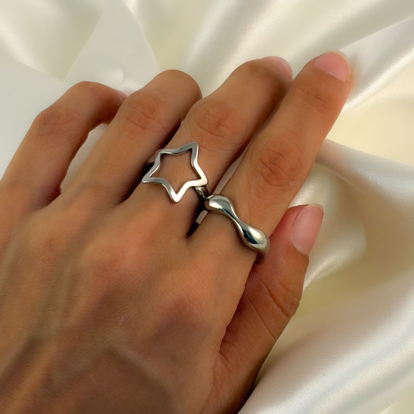 Anillo acero inoxidable estrella ajustable