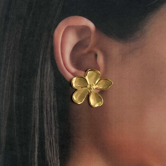 Aretes flor irregular acero inoxidable dorado