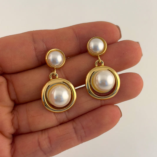 Aretes perla acero inoxidable doble y bisel dorado