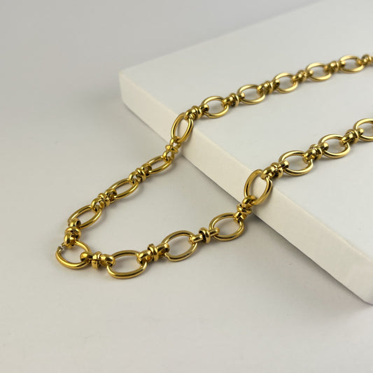 Collar acero inoxidable cadena gruesa ovalo nudo dorado