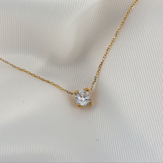 Collar acero inoxidable dije zirconia montada dorado