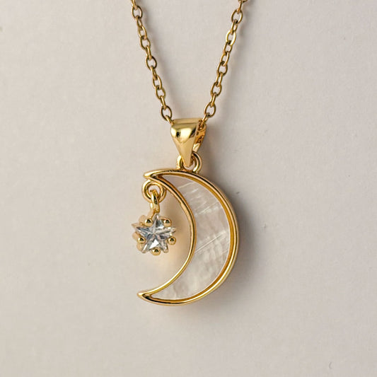 Collar dije de luna madre perla chapa de oro cadena de acero