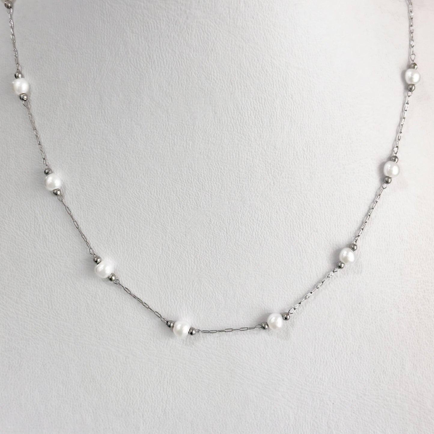 Collar acero inoxidable 316L perlas y bolitas