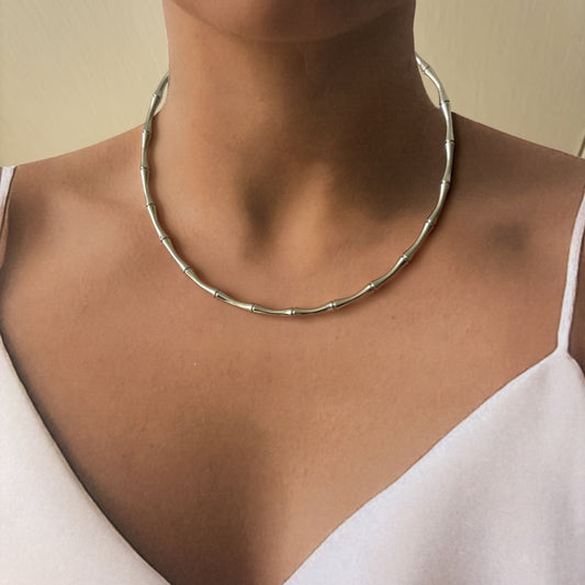 Gargantilla rígida acero inoxidable omega bambú