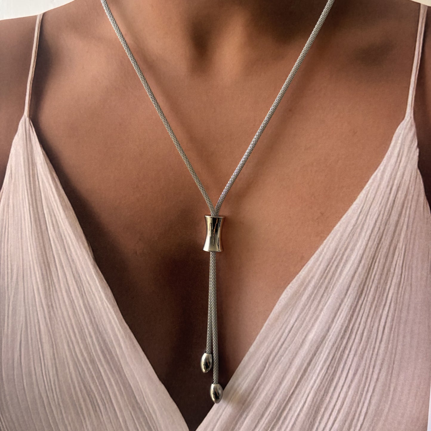 Collar acero inoxidable corbatero grueso cilindro