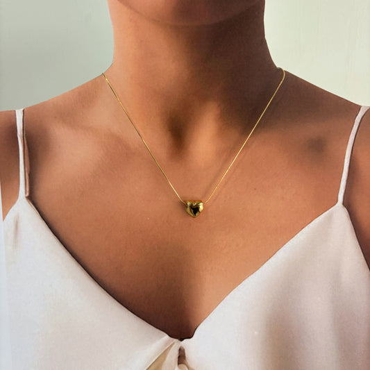 Collar corazón globo grande acero inoxidable dorado