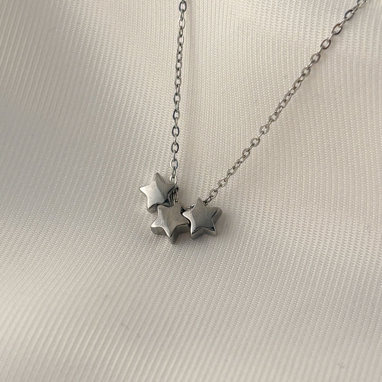 Collar acero inoxidable tres estrellas