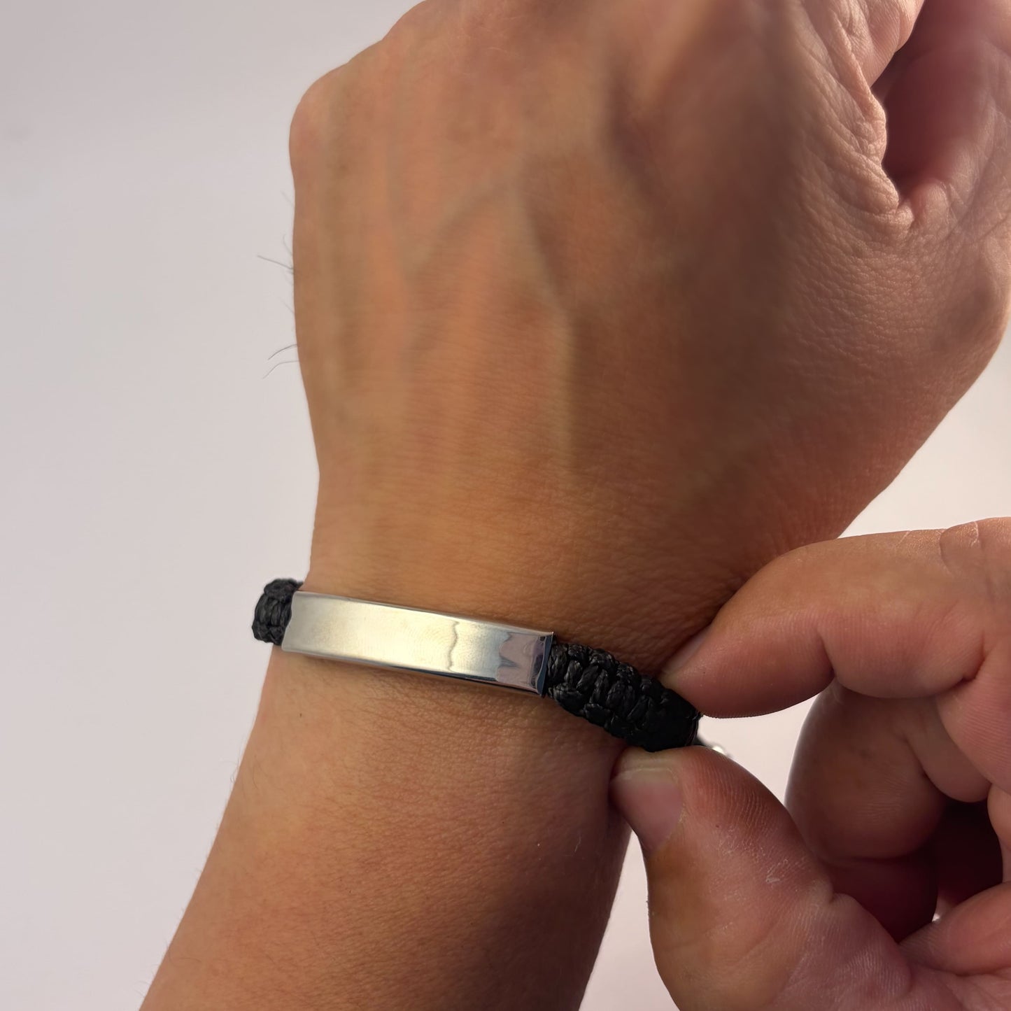 Pulsera tejida caballero placa acero inoxidable para grabar