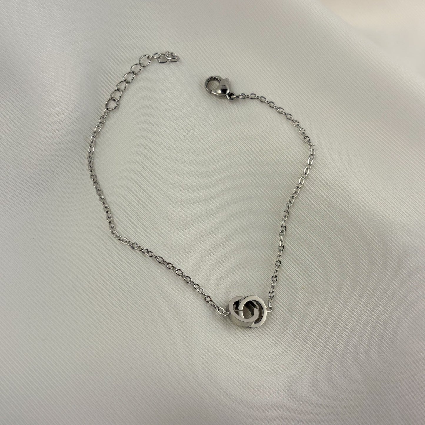 Pulsera acero inoxidable sencilla aros entrelazados