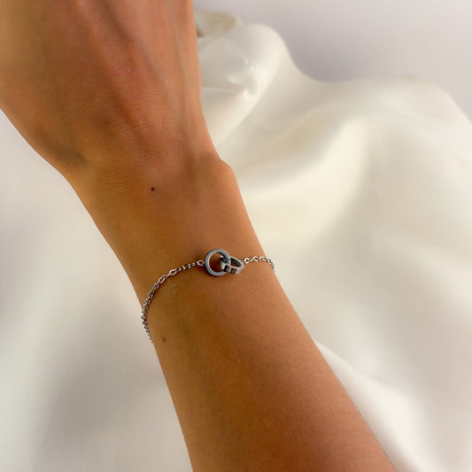 Pulsera acero inoxidable sencilla aros entrelazados