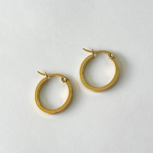 Arracadas acero inoxidable tubo cuadrangular 2 cm doradas