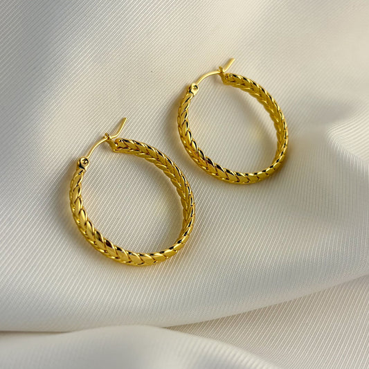 Arracadas acero inoxidable trenza espiga 3 cm doradas