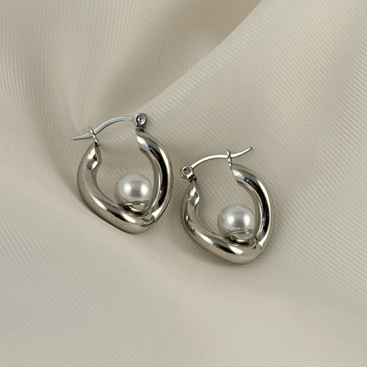Arracada tubular irregular perla montada acero inoxidable 2,3