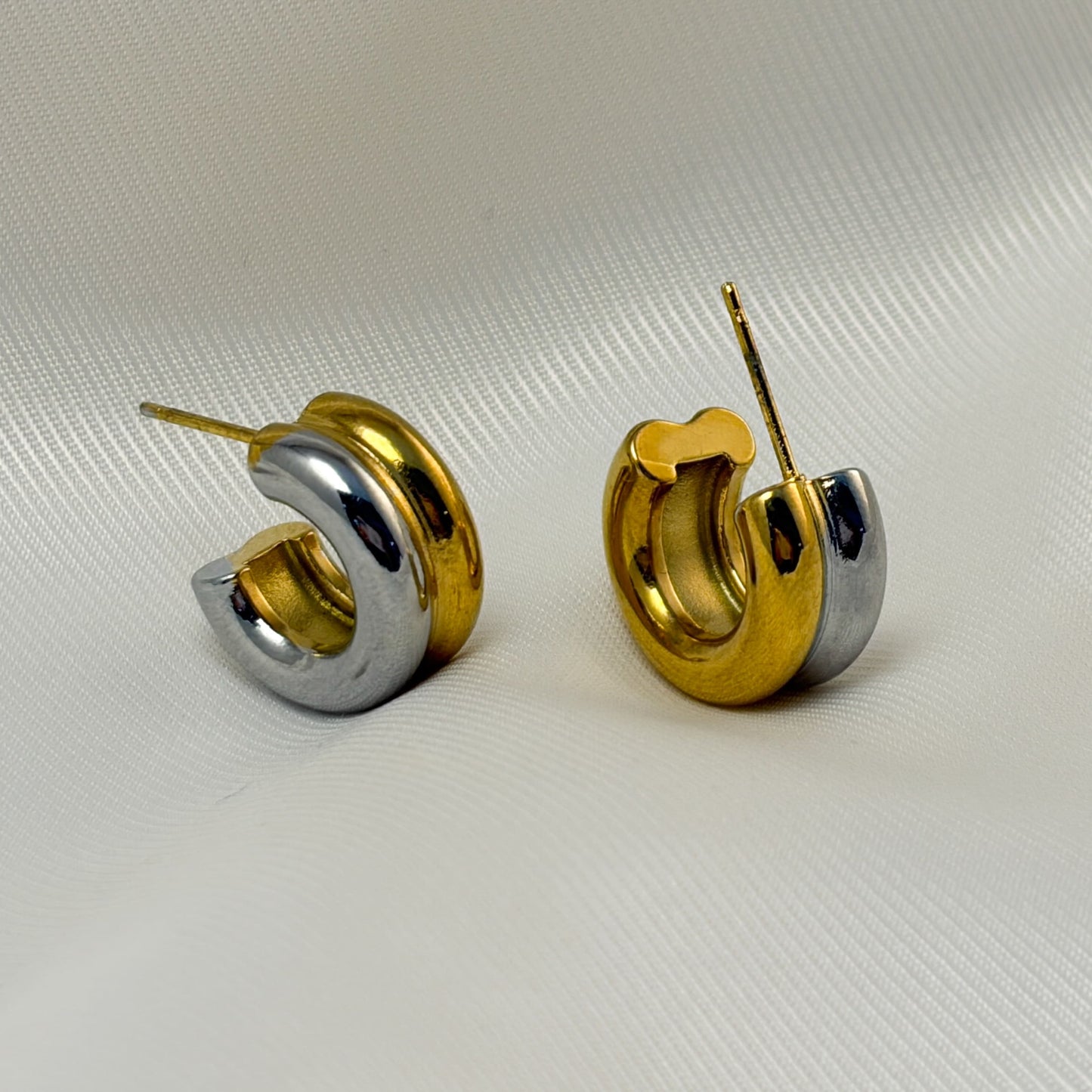 Arete semi arracada gruesa bicolor acero inoxidable 1,5 cm
