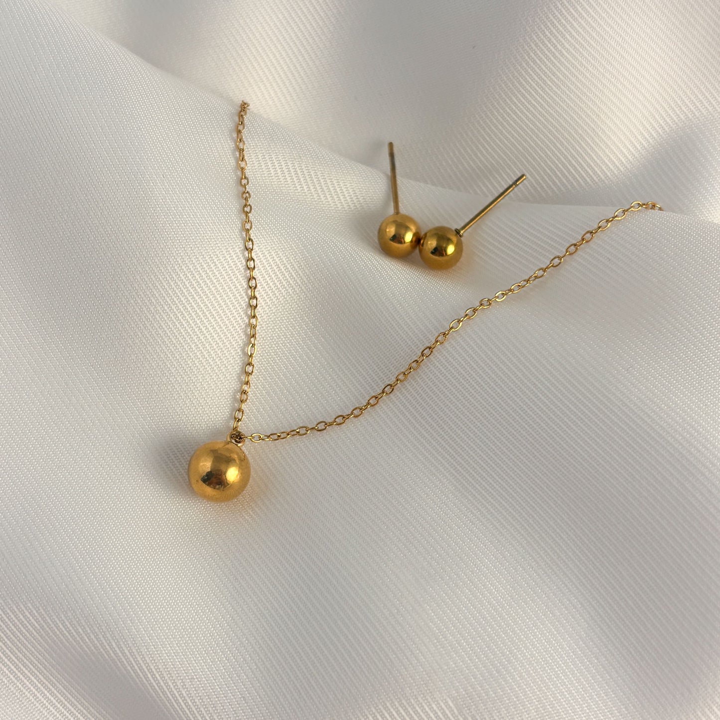 Set aretes y collar acero inoxidable bola