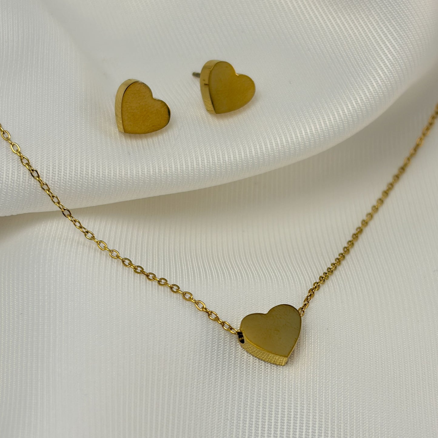 Set aretes y collar corazón liso acero inoxidable dorado