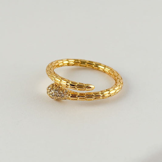 Anillo serpiente con zirconias chapa de oro ajustable