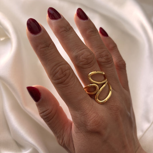 Anillo pétalos chapa de oro ajustable
